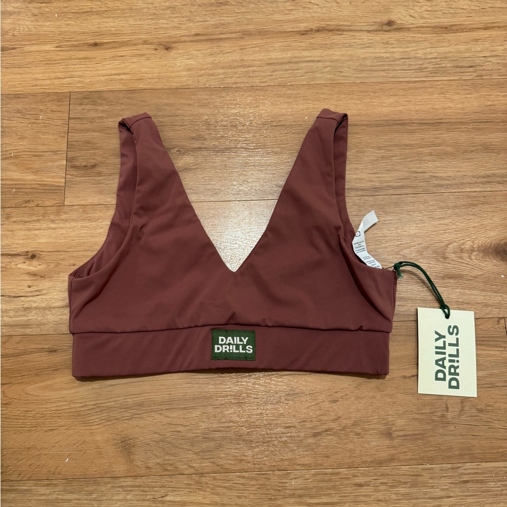NWT DAILY DRILLS “Go!” V-Neck Bra - Wine (L)
